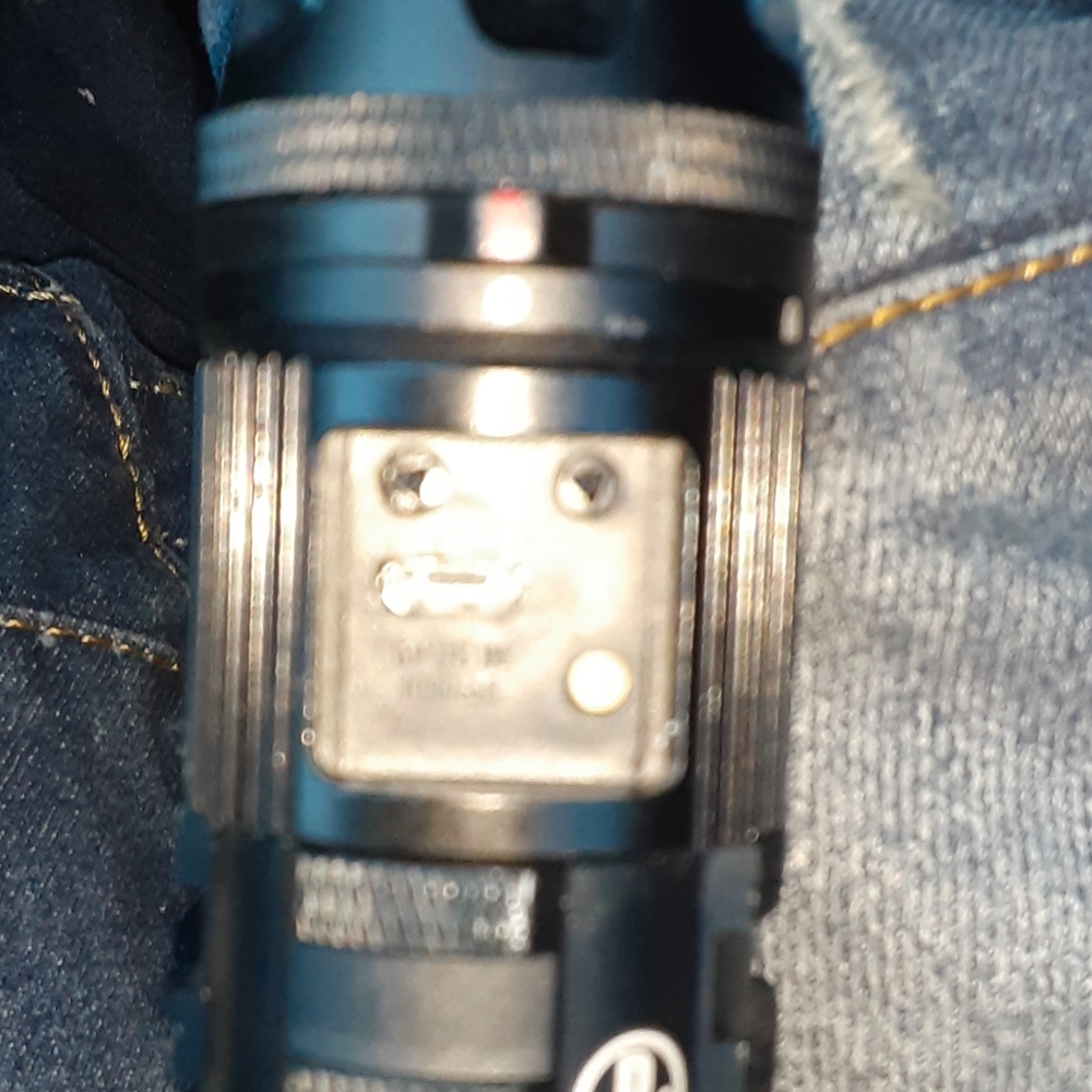Bushnell flashlight - Picture 2 of 5